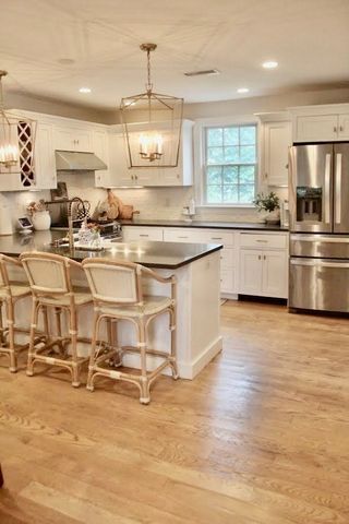 12 Summer St, Kingston, MA 02364