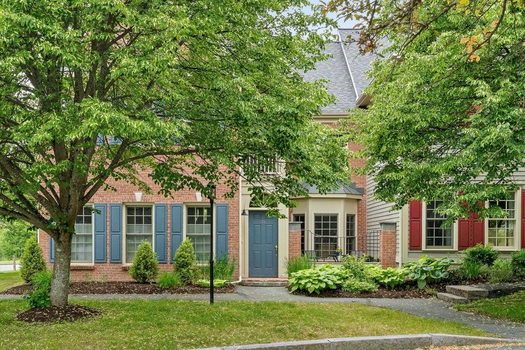 36 Stonehurst Common, Hanover, NH 03755