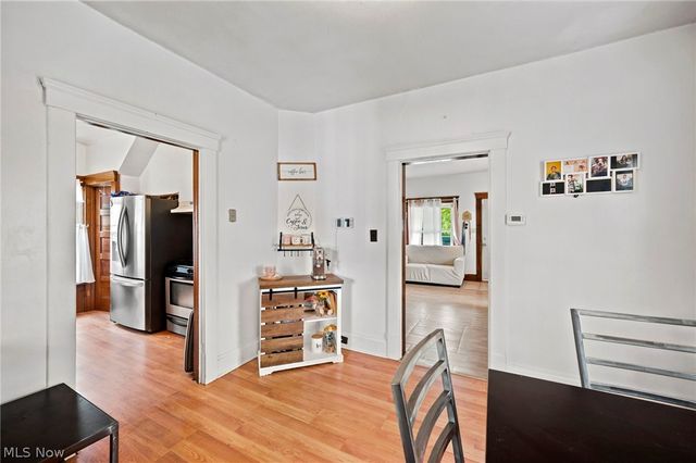 637 Dewey Avenue, Elyria, OH 44035
