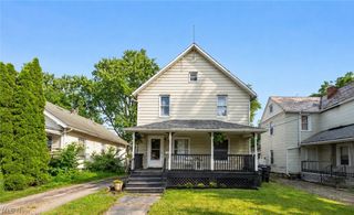 637 Dewey Avenue, Elyria, OH 44035