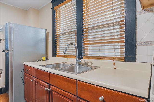 160 Foxhall Avenue, Kingston, NY 12401