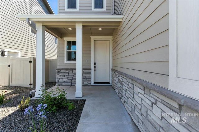 6135 N Senita Hills Ave, Meridian, ID 83646