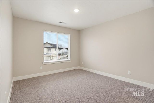 6135 N Senita Hills Ave, Meridian, ID 83646