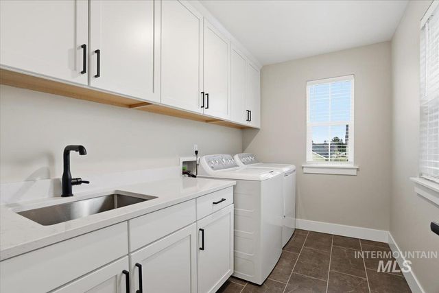 6135 N Senita Hills Ave, Meridian, ID 83646