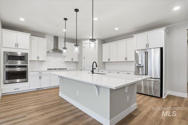 6135 N Senita Hills Ave, Meridian, ID 83646