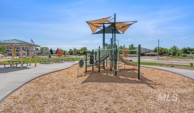 6135 N Senita Hills Ave, Meridian, ID 83646