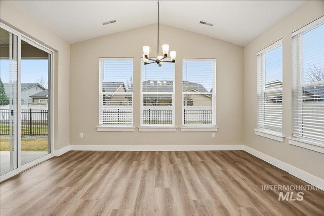 6135 N Senita Hills Ave, Meridian, ID 83646