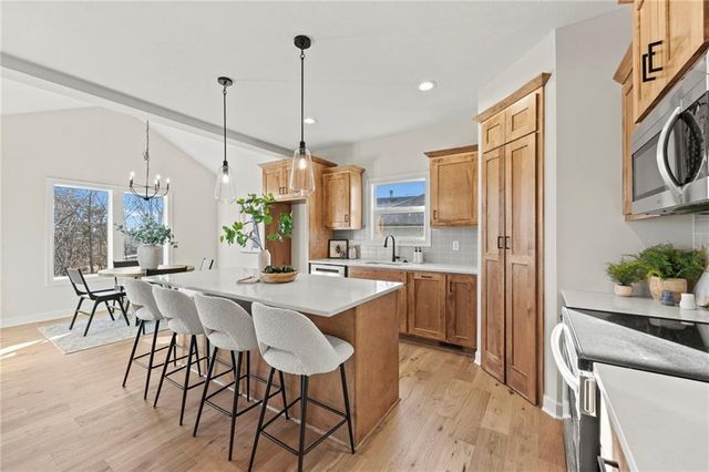 20703 Emerald Street, Spring Hill, KS 66083