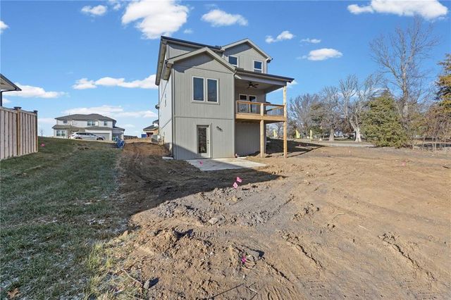 20703 Emerald Street, Spring Hill, KS 66083