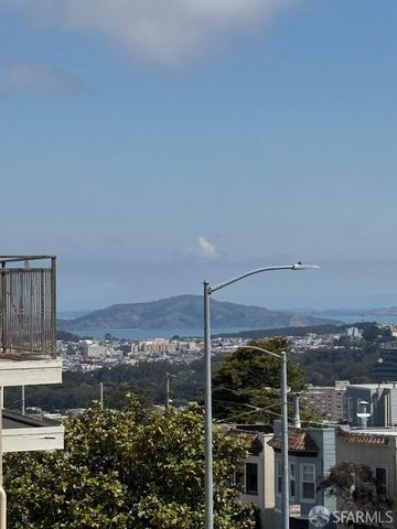 2051 10th Avenue, San Francisco, CA 94116