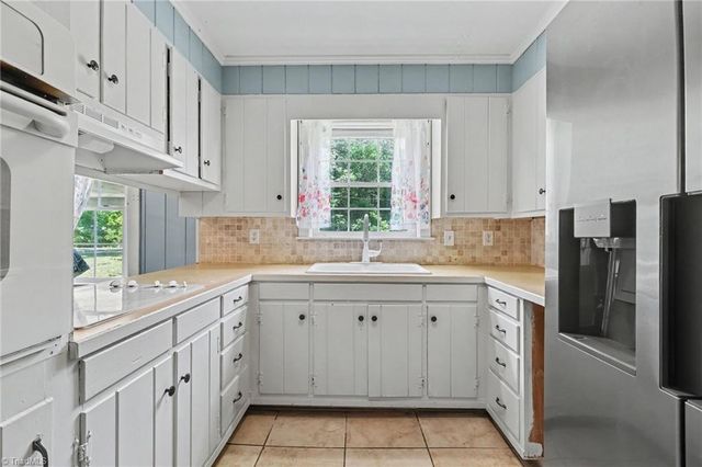 3063 Georgia Road, Yadkinville, NC 27055