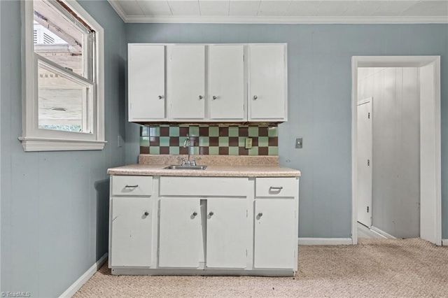 3063 Georgia Road, Yadkinville, NC 27055