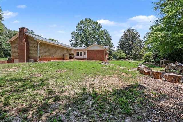 3063 Georgia Road, Yadkinville, NC 27055