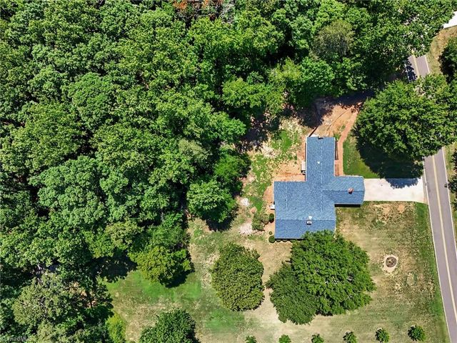 3063 Georgia Road, Yadkinville, NC 27055