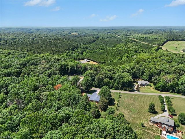 3063 Georgia Road, Yadkinville, NC 27055