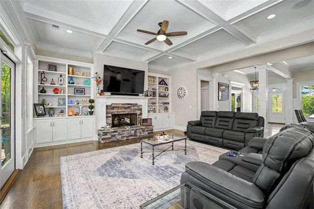 126 Raintree Court, Newnan, GA 30265