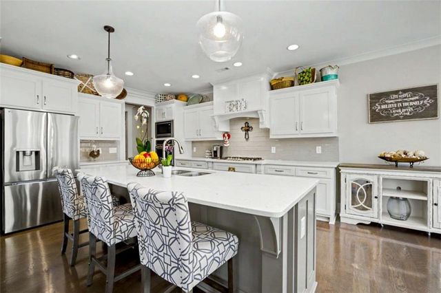 126 Raintree Court, Newnan, GA 30265