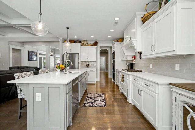 126 Raintree Court, Newnan, GA 30265