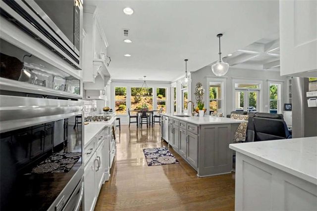 126 Raintree Court, Newnan, GA 30265