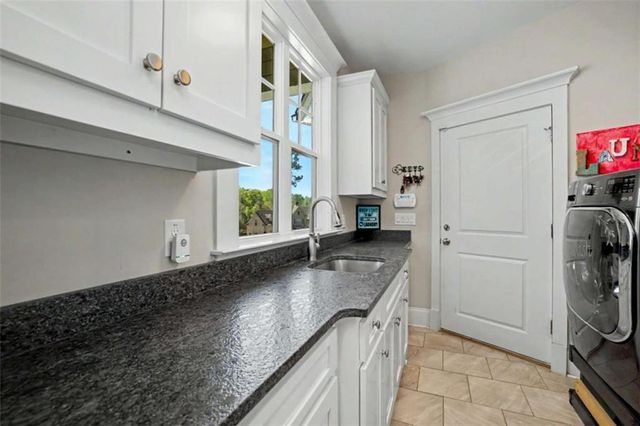 126 Raintree Court, Newnan, GA 30265