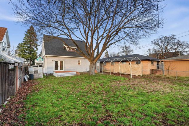 907 W Fairview Ave, Spokane, WA 99205