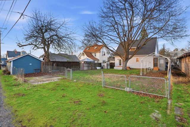 907 W Fairview Ave, Spokane, WA 99205