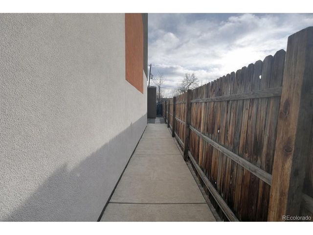3440 N Albion St, Denver, CO 80207