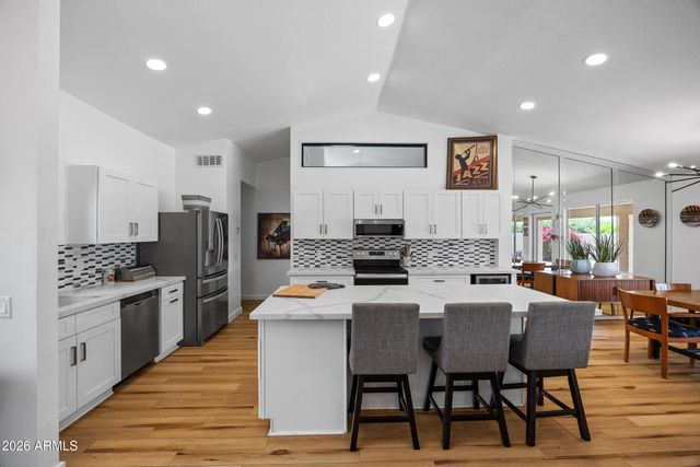 10503 E ELMHURST Drive, Sun Lakes, AZ 85248