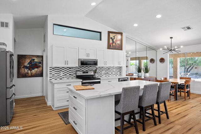 10503 E ELMHURST Drive, Sun Lakes, AZ 85248