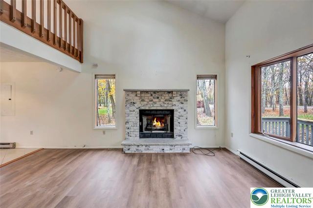 38 Spokane Road, Penn Forest Twp, PA 18210