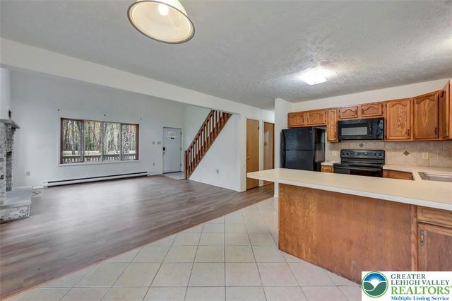 38 Spokane Road, Penn Forest Twp, PA 18210