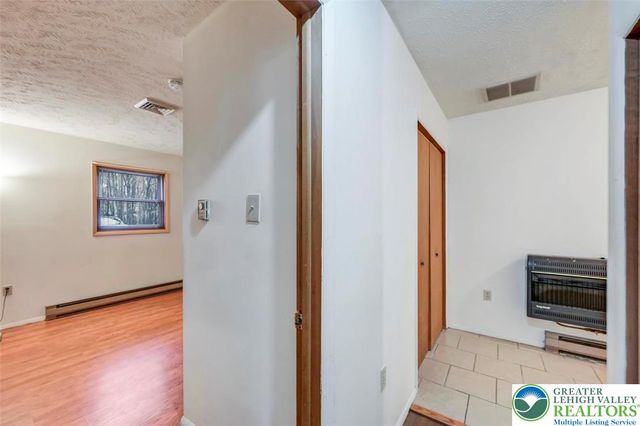 38 Spokane Road, Penn Forest Twp, PA 18210