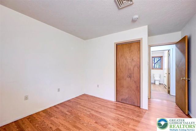 38 Spokane Road, Penn Forest Twp, PA 18210