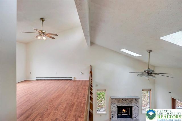 38 Spokane Road, Penn Forest Twp, PA 18210