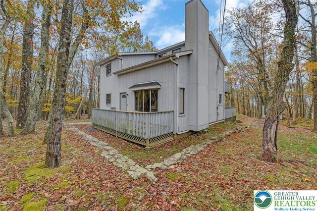 38 Spokane Road, Penn Forest Twp, PA 18210