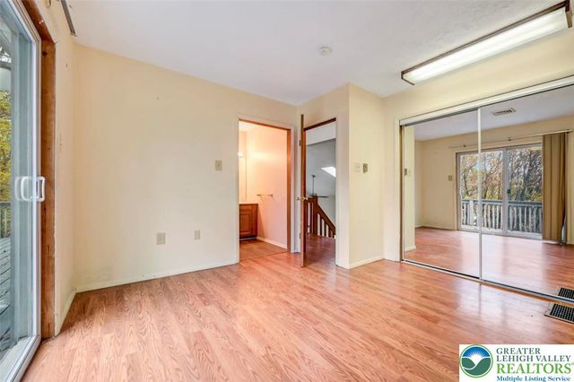 38 Spokane Road, Penn Forest Twp, PA 18210