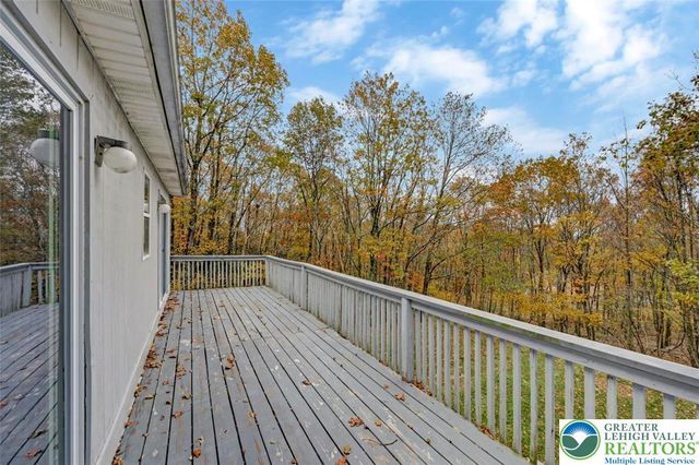 38 Spokane Road, Penn Forest Twp, PA 18210