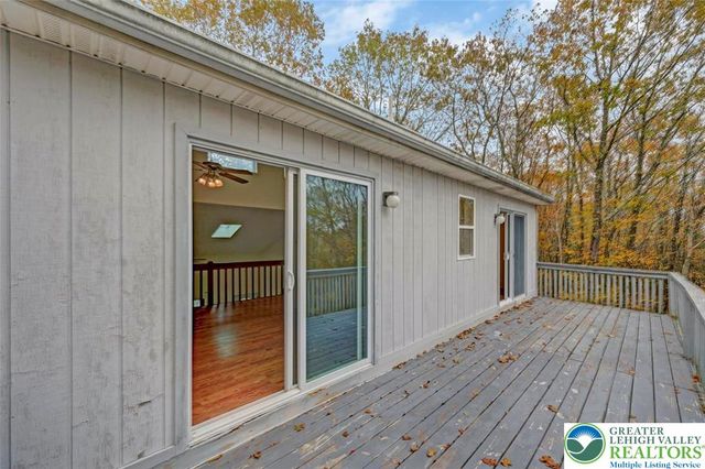 38 Spokane Road, Penn Forest Twp, PA 18210