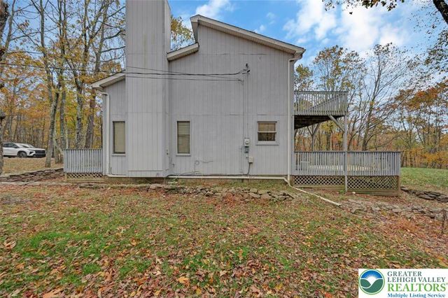 38 Spokane Road, Penn Forest Twp, PA 18210