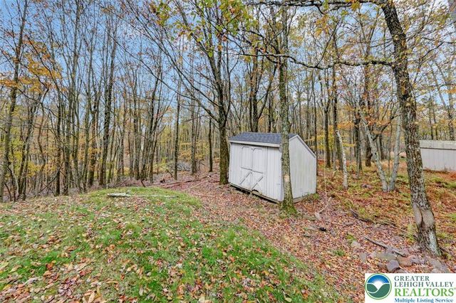 38 Spokane Road, Penn Forest Twp, PA 18210