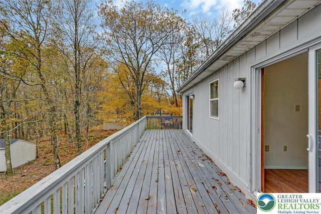 38 Spokane Road, Penn Forest Twp, PA 18210