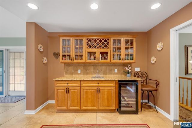 328 Ruckman Road, Hillsdale, NJ 07642