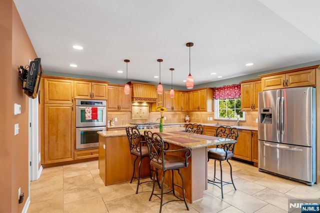 328 Ruckman Road, Hillsdale, NJ 07642