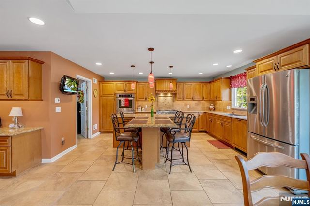328 Ruckman Road, Hillsdale, NJ 07642