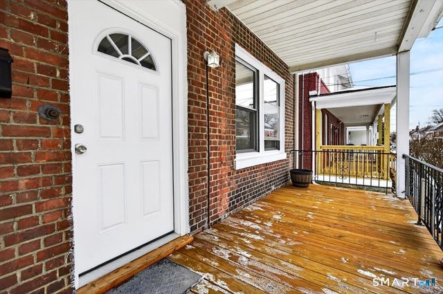 408 East Avenue, Bridgeport, CT 06610