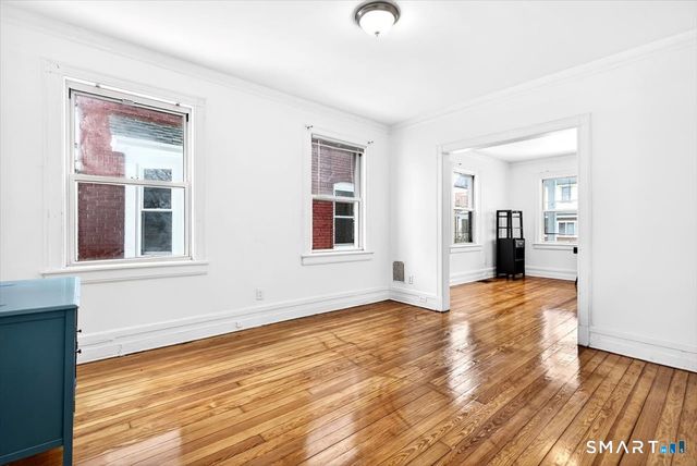 408 East Avenue, Bridgeport, CT 06610