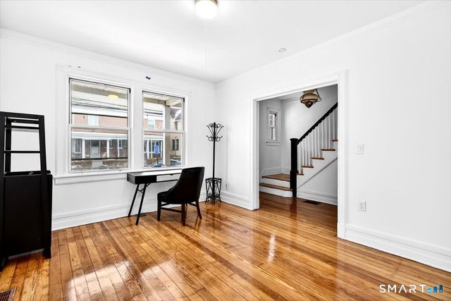 408 East Avenue, Bridgeport, CT 06610