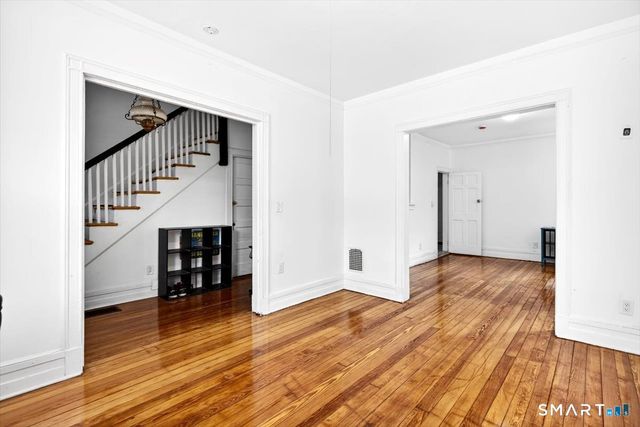 408 East Avenue, Bridgeport, CT 06610