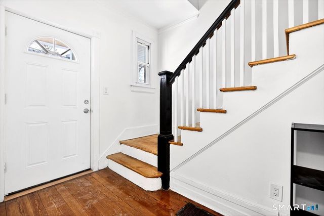 408 East Avenue, Bridgeport, CT 06610