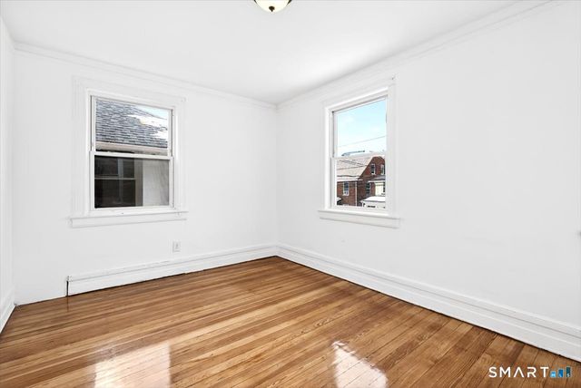 408 East Avenue, Bridgeport, CT 06610